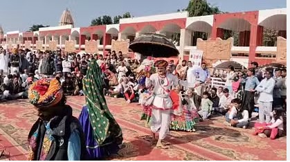 अंतरराष्ट्रीय गीता महोत्सव में शिल्प व लोक कला की धूम, भरपूर उत्साह दिखा रहे पर्यटक