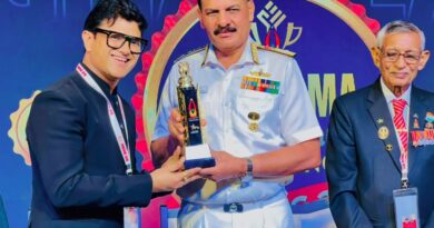 नौसेना प्रमुख एडमिरल दिनेश के. त्रिपाठी ने शिक्षाविद ललित मोहन जोशी को किया सम्मानित