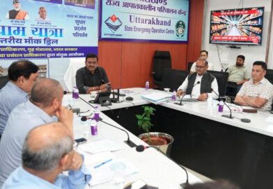 मुख्य सचिव आनन्द बर्द्धन ने की चारधाम यात्रा की समीक्षा