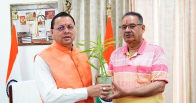 मुख्यमंत्री धामी से मिले कृषि मंत्री गणेश जोशी, मसूरी क्षेत्र के विकास कार्यो पर की चर्चा