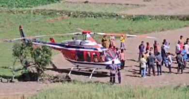 11000 वोल्ट की हाईटेंशन लाइन में फंसा हेलीकॉप्टर, महिला पायलट की सूझबूझ से टला बड़ा हादसा
