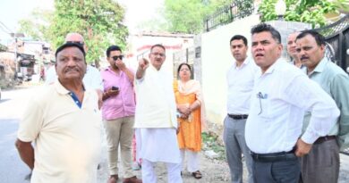 मंत्री गणेश जोशी ने अनारवाला-मालसी मोटर मार्ग पर चल रहे मरम्मत एवं सुधार कार्यों का किया निरीक्षण 