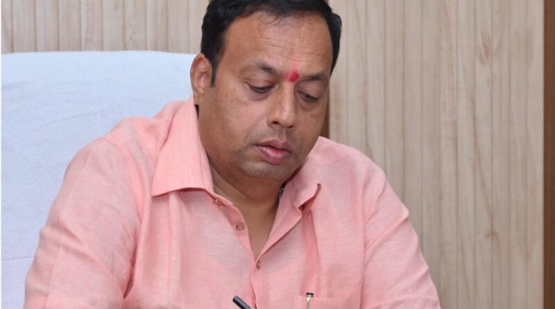 श्री बदरीनाथ धाम चढ़ावा प्रकरण की जांच के आदेश, दोषियों पर होगी सख्त कार्रवाई- हेमंत द्विवेदी 